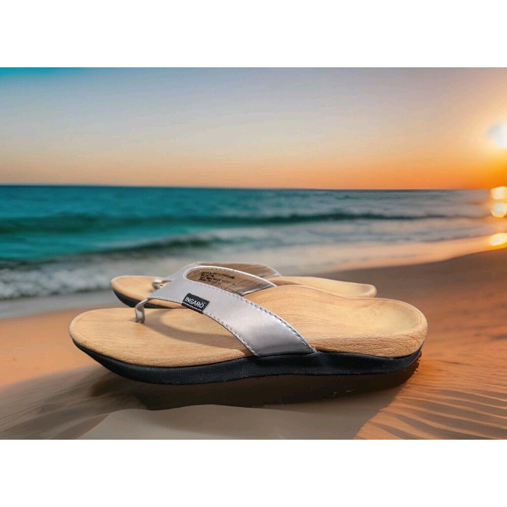 WOMEN'S INGARO SANDALS SIZE 7 POSTURE WOODGRAIN FOAM SOLE SILVER THONG GUC